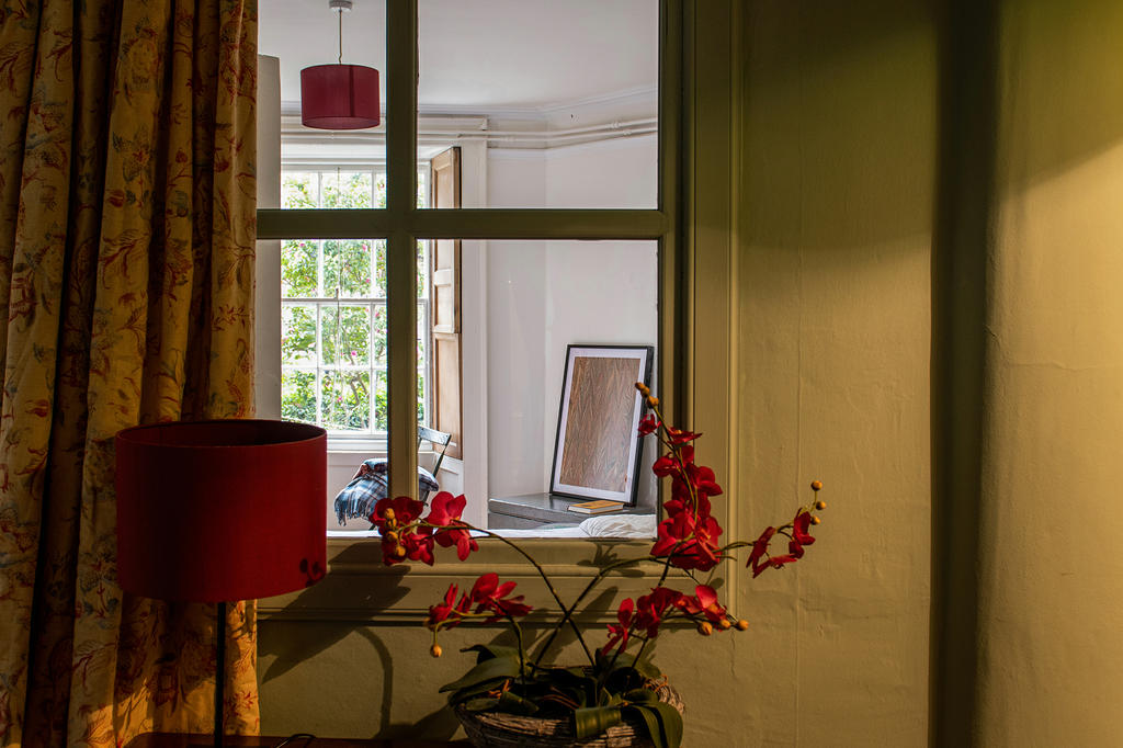 Looking from hall to Bedroom