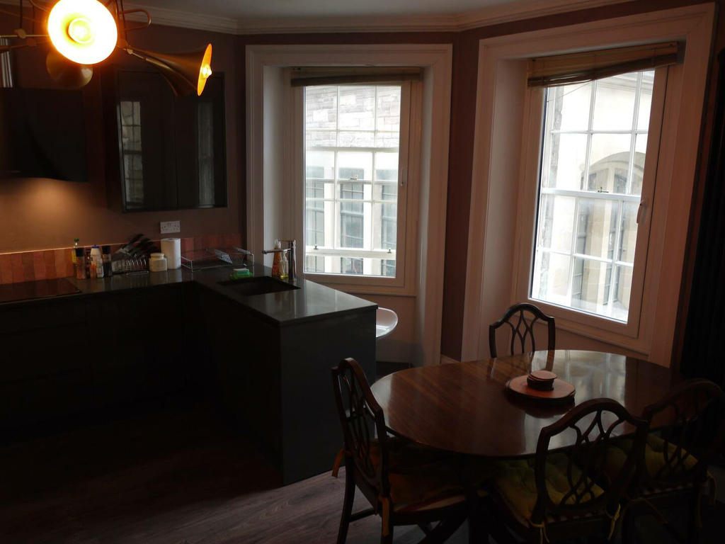 Kitchen/dining area