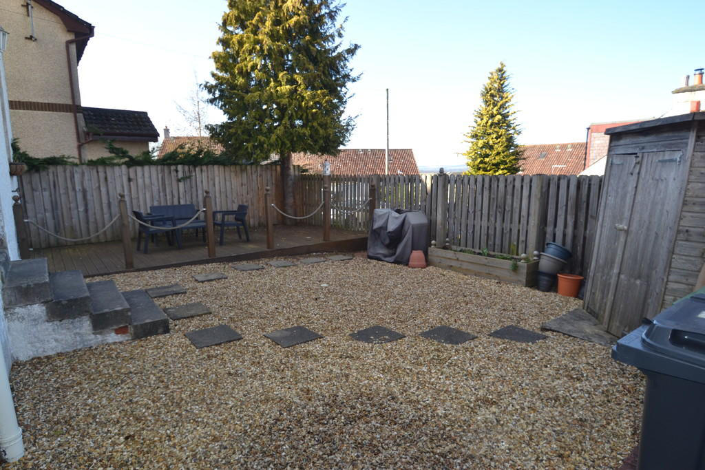 Garden area to rear